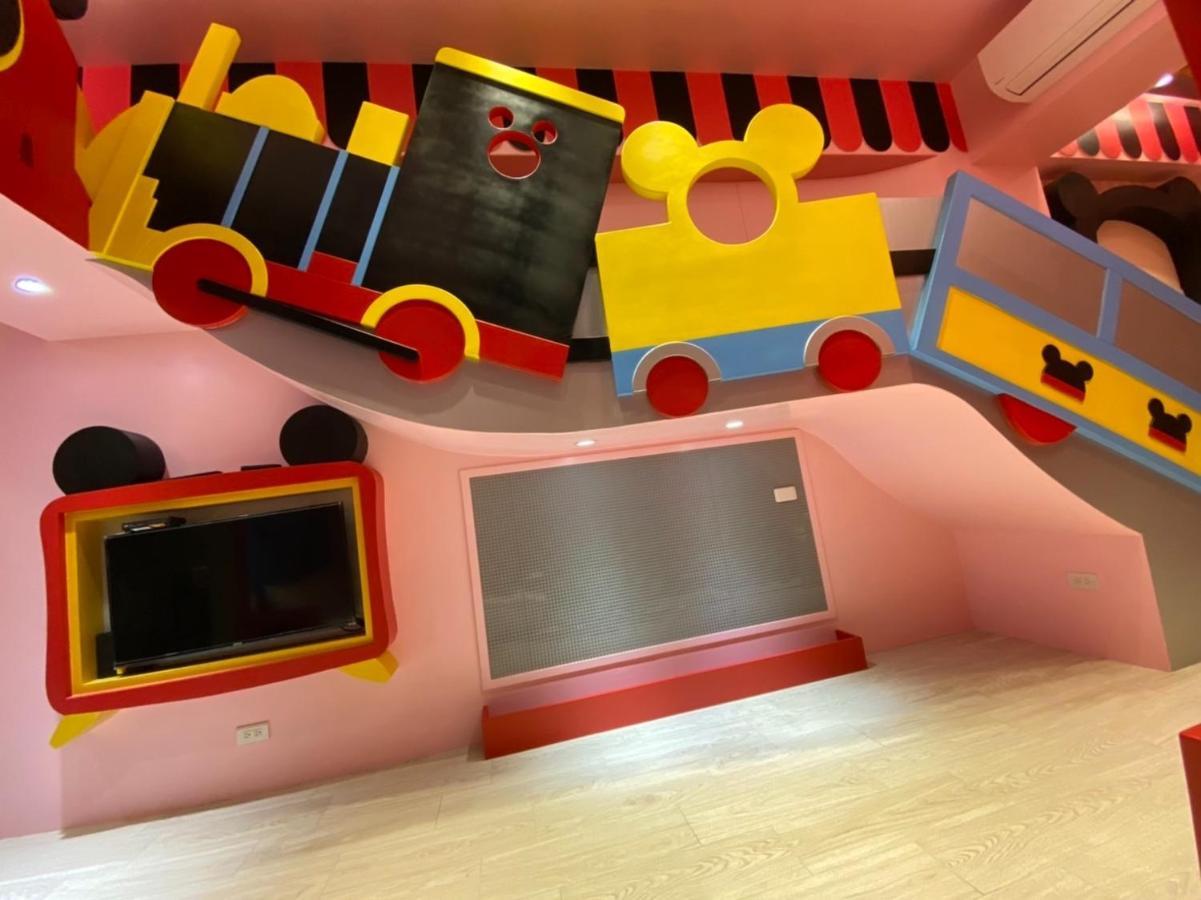 Fun Holiday Family Hostel Tainan Exterior foto