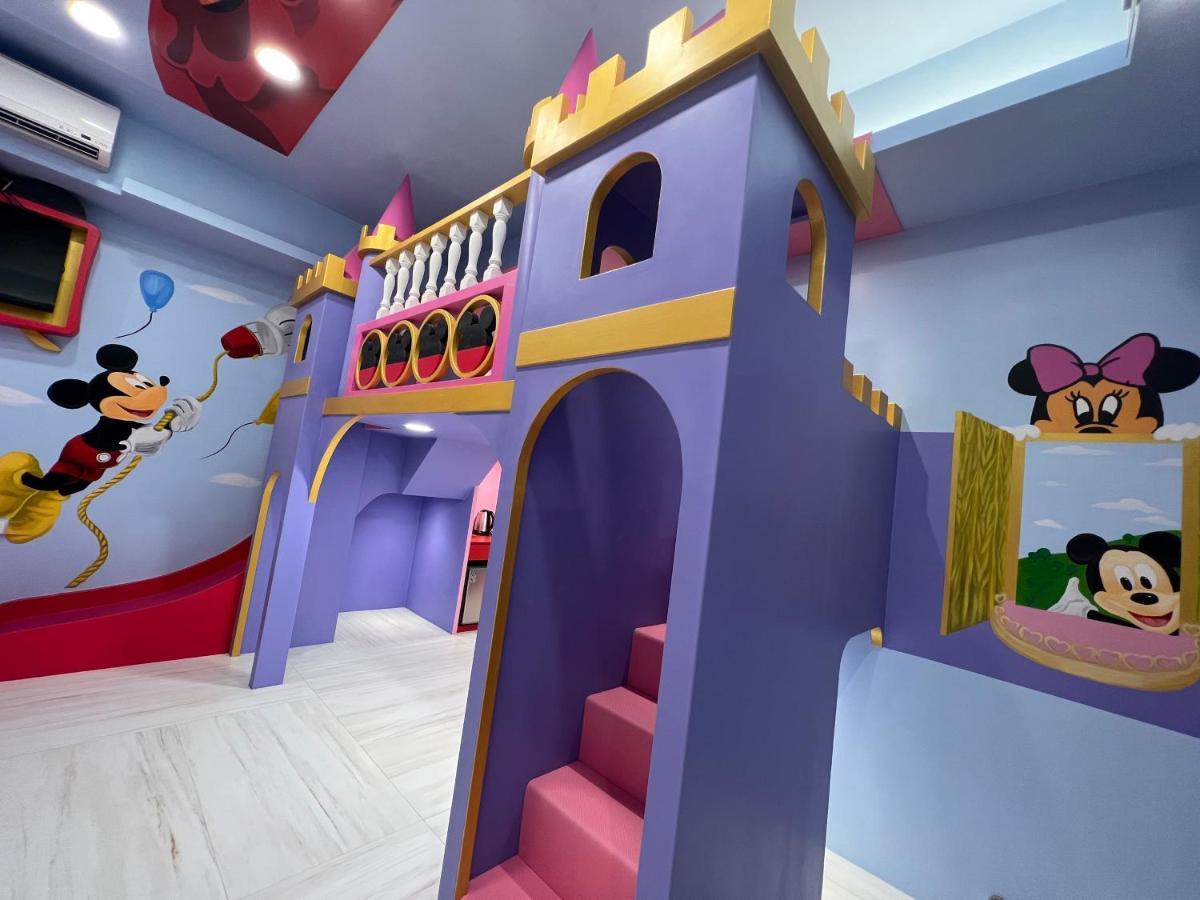 Fun Holiday Family Hostel Tainan Exterior foto